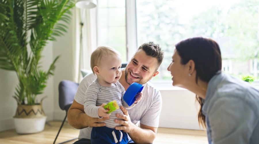 blog-should-i-buy-windows-with-built-in-blinds-family