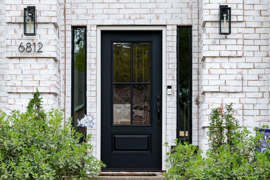 Black sidelite windows with grids