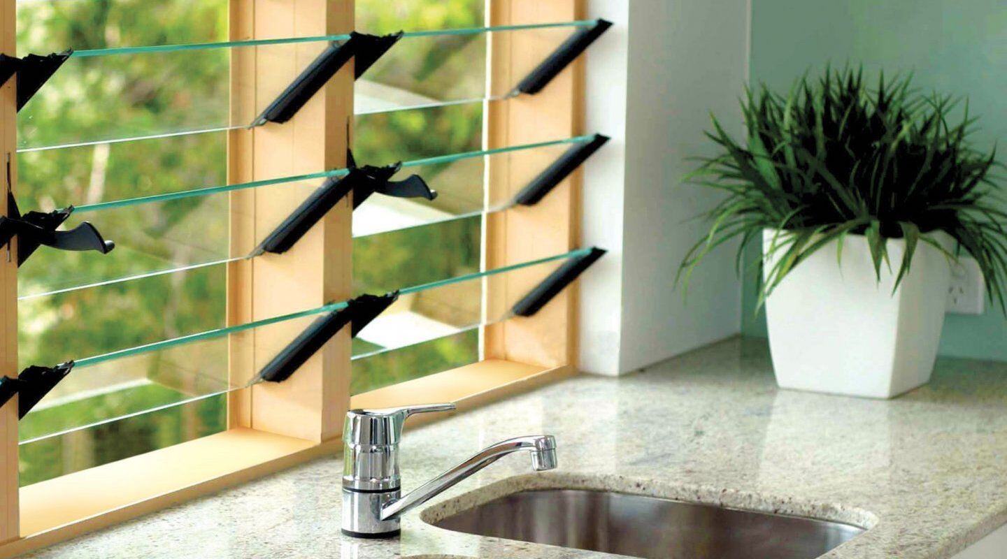 What are Jalousie Windows?