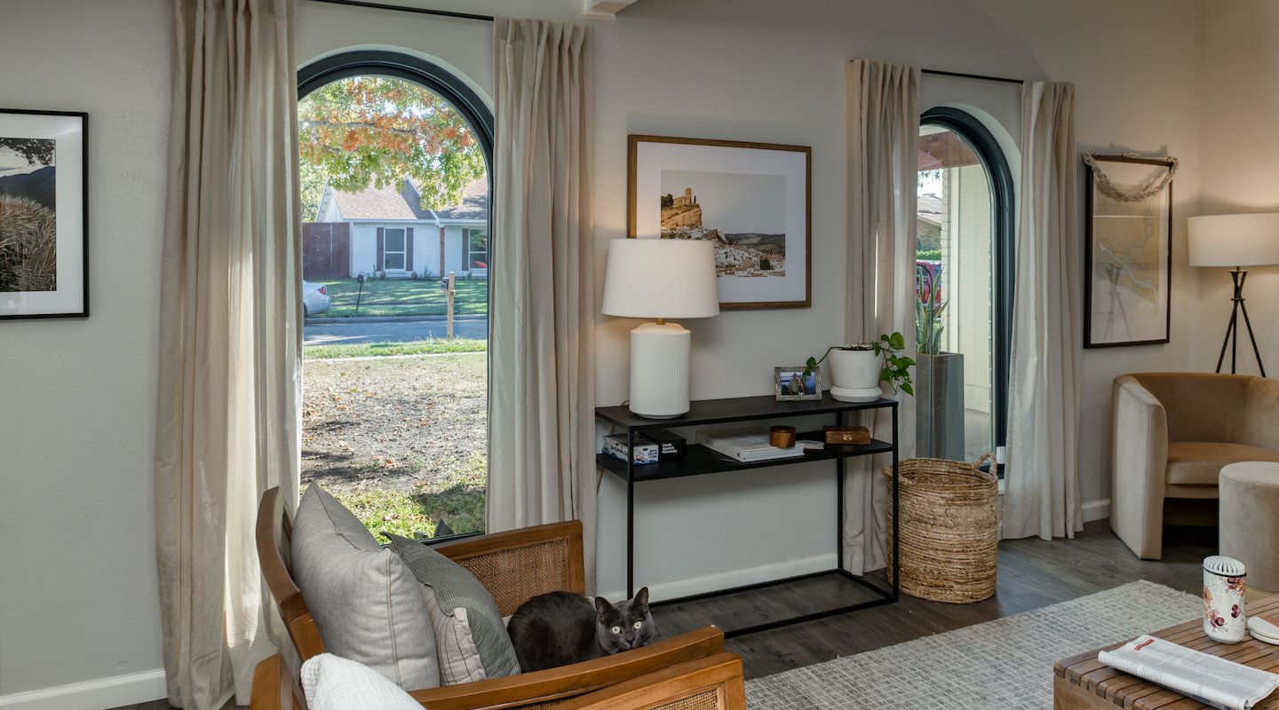 Black Andersen 100 Series windows on a Dallas, Texas home.
