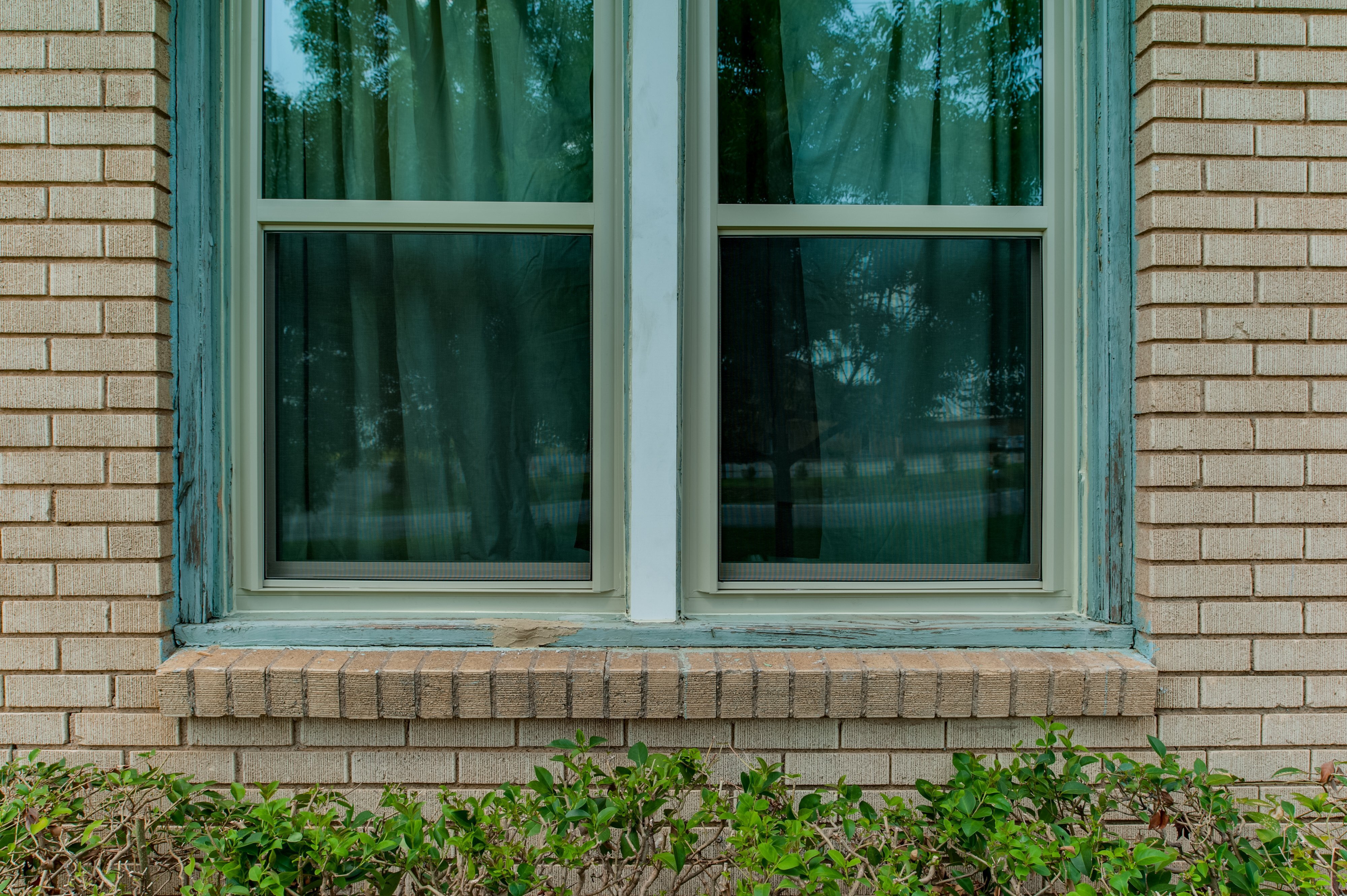 brennan-traditions-double-single-hung