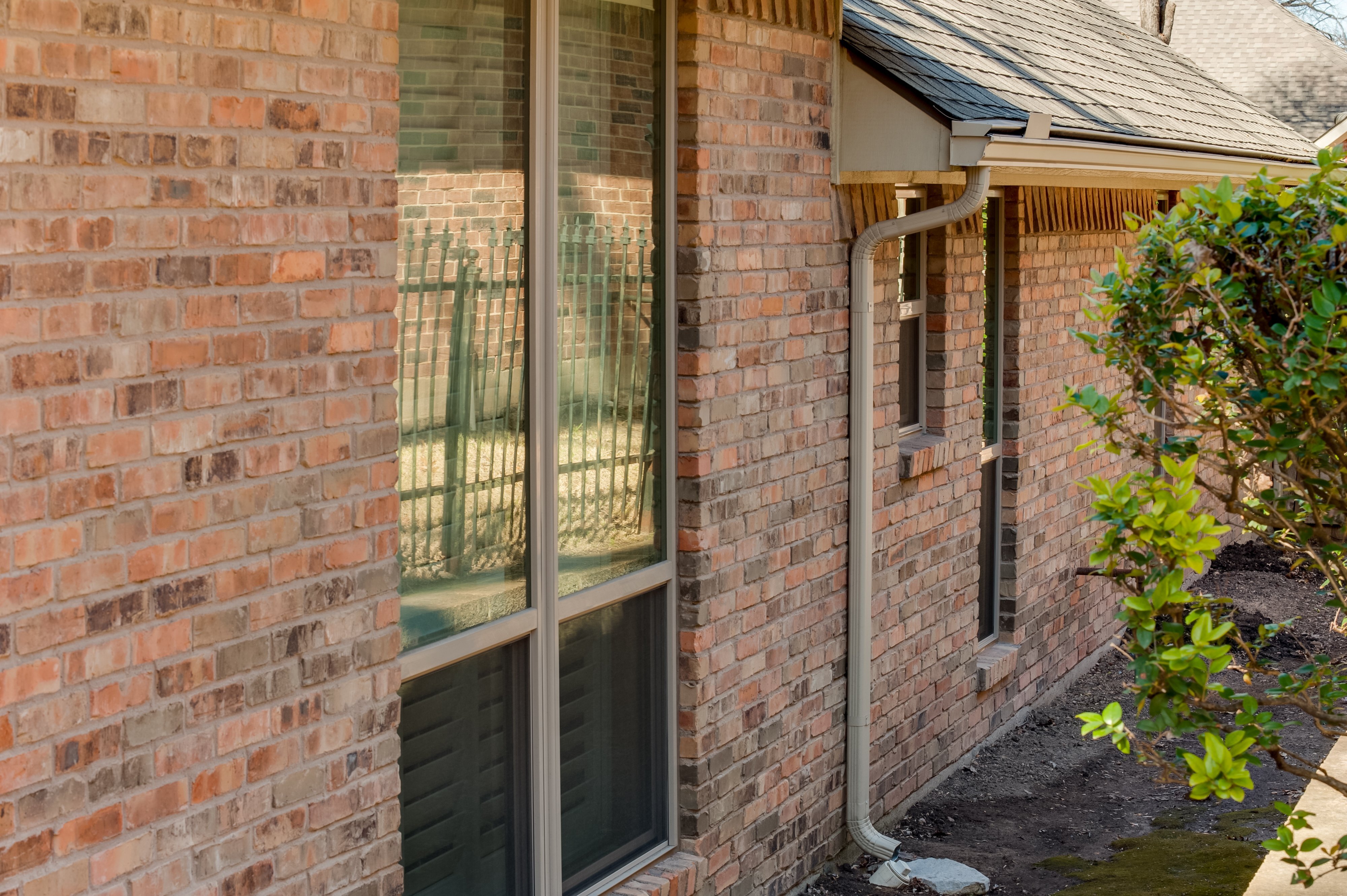 brennan-traditions-double-single-hung-window-sideview