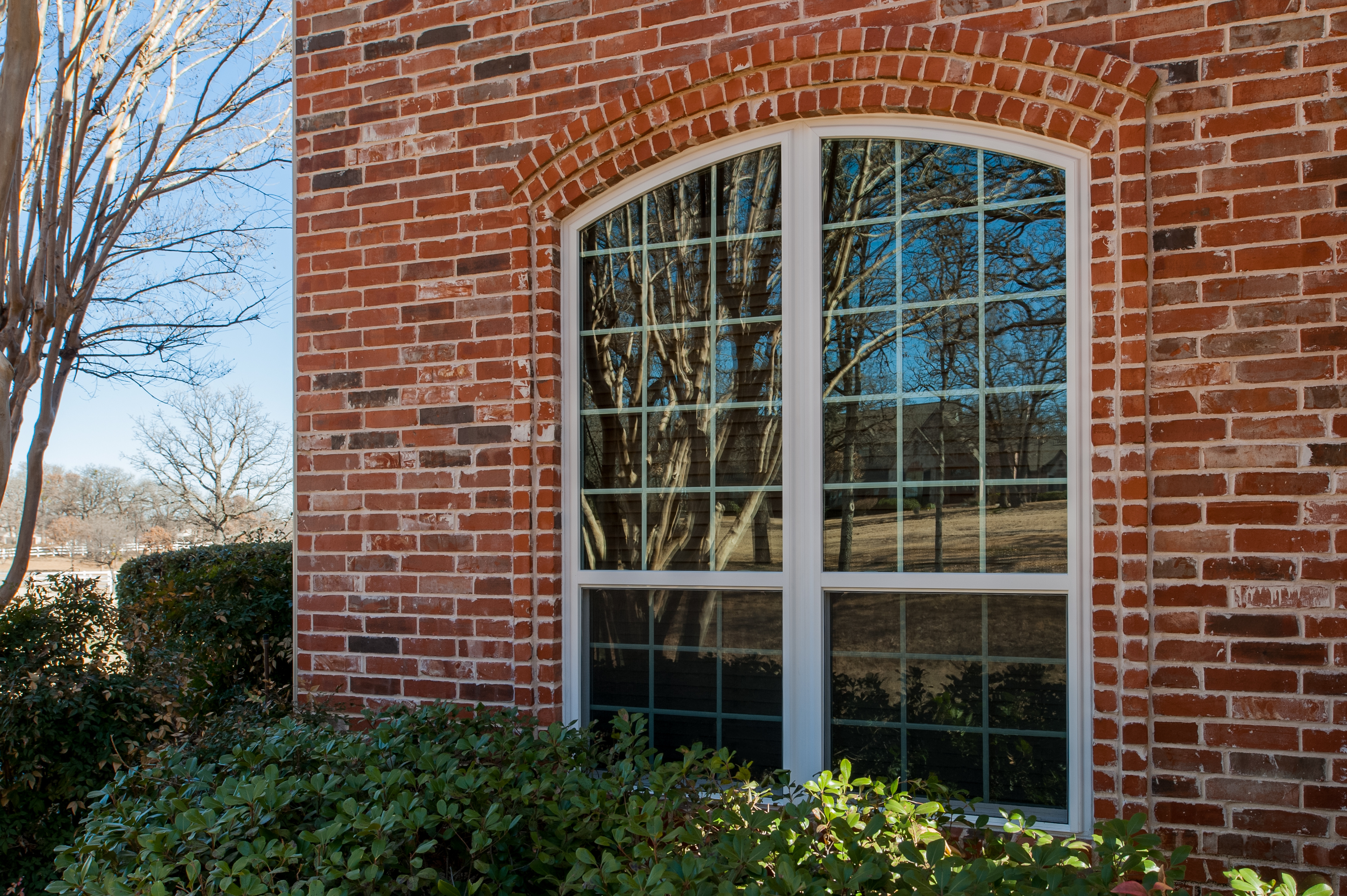 brennan-traditions-double-single-hung-window-with-grid