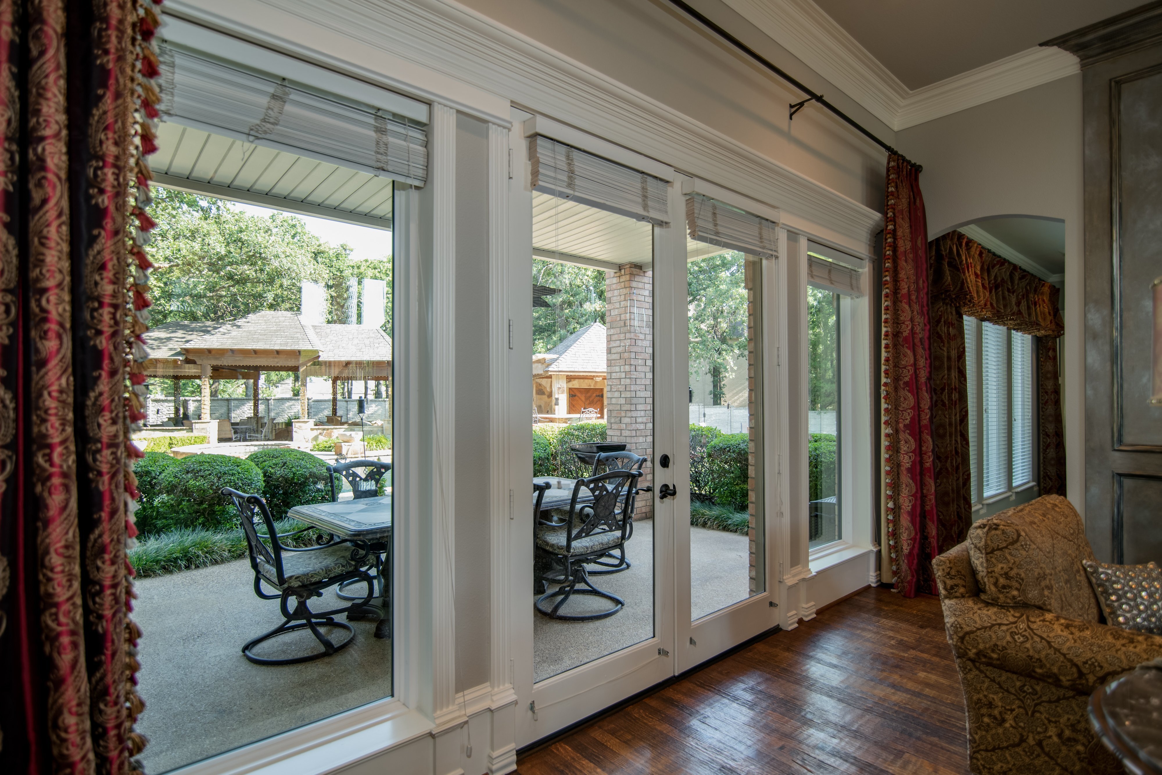 brennan-traditions-living-room-with-patio-view-with-white-trim