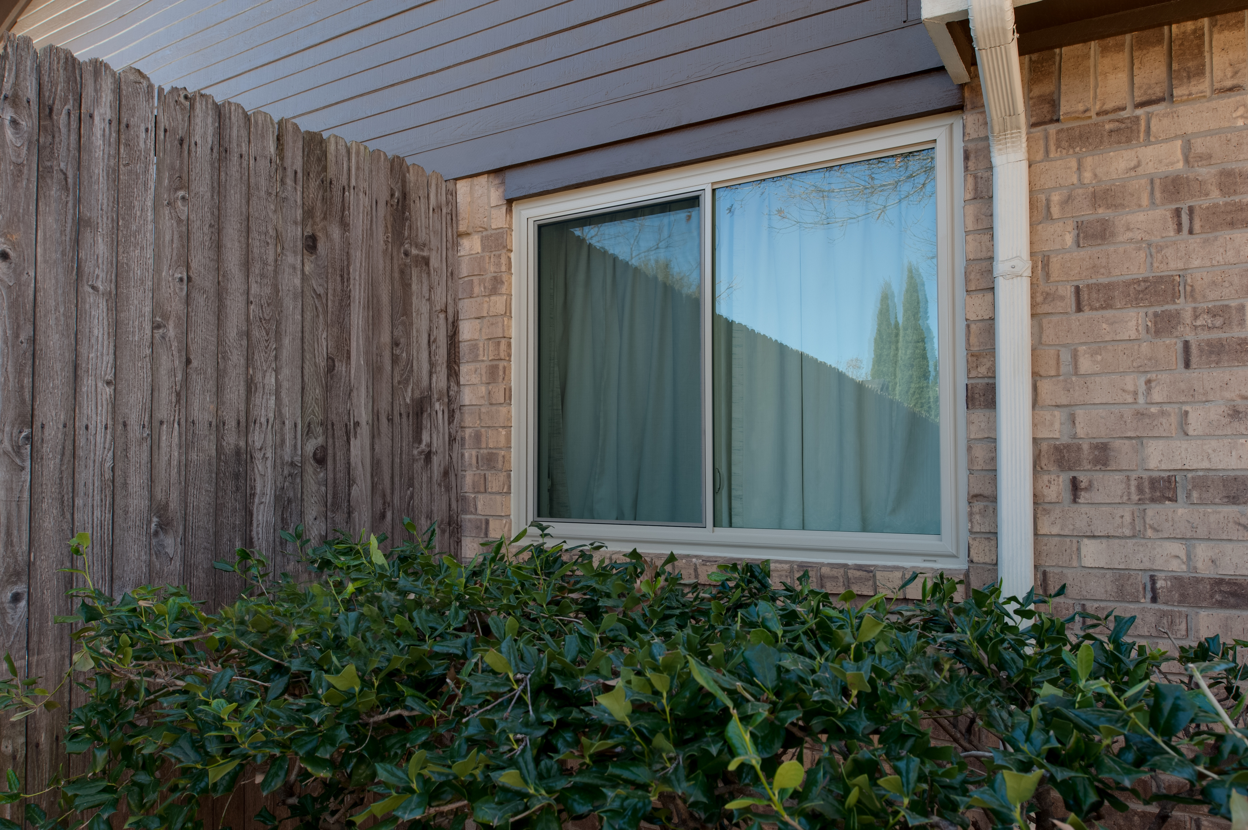 brennan-traditions-medium-sized-sliding-window