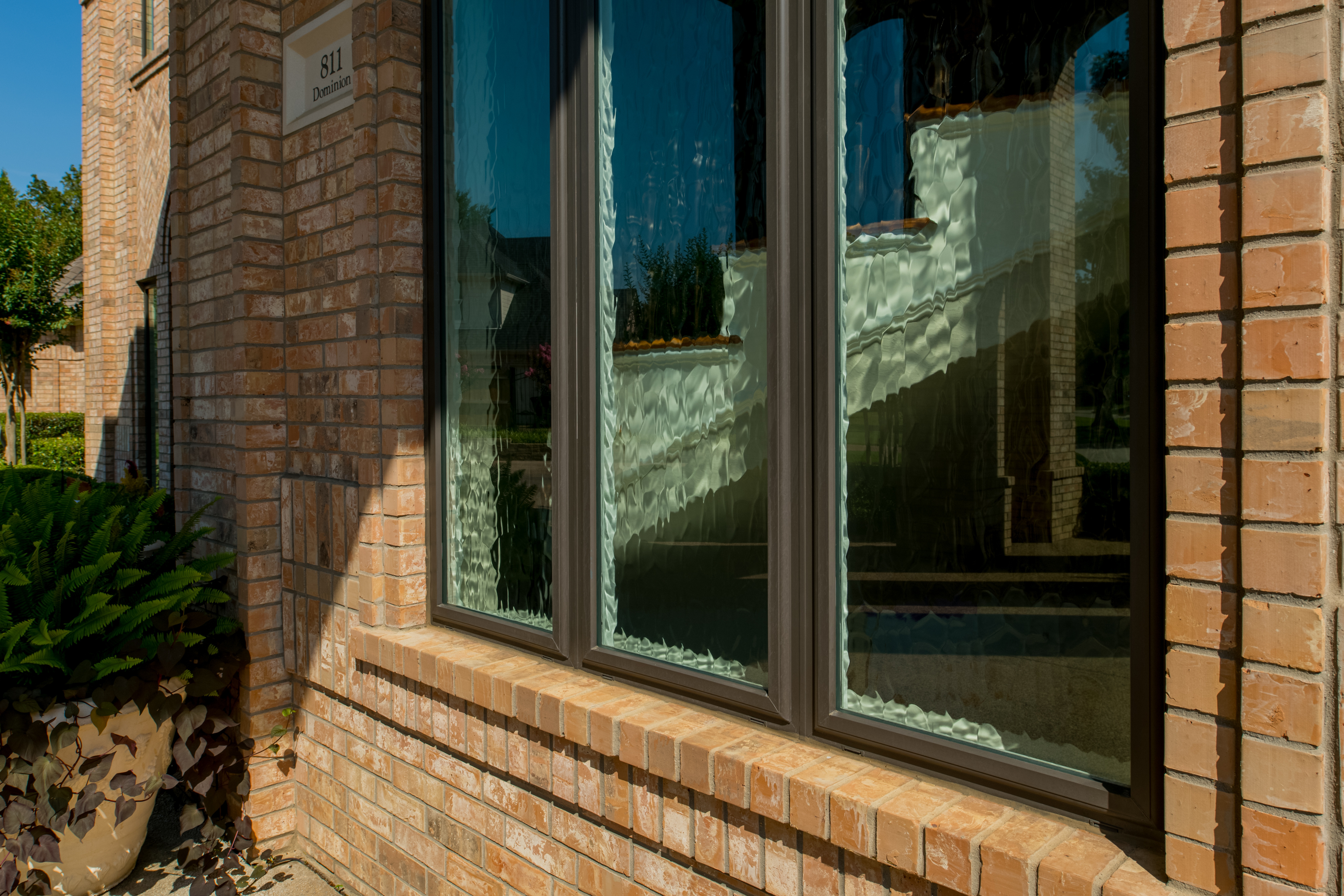 brennan-traditions-three-picture-windows-privacy-glass