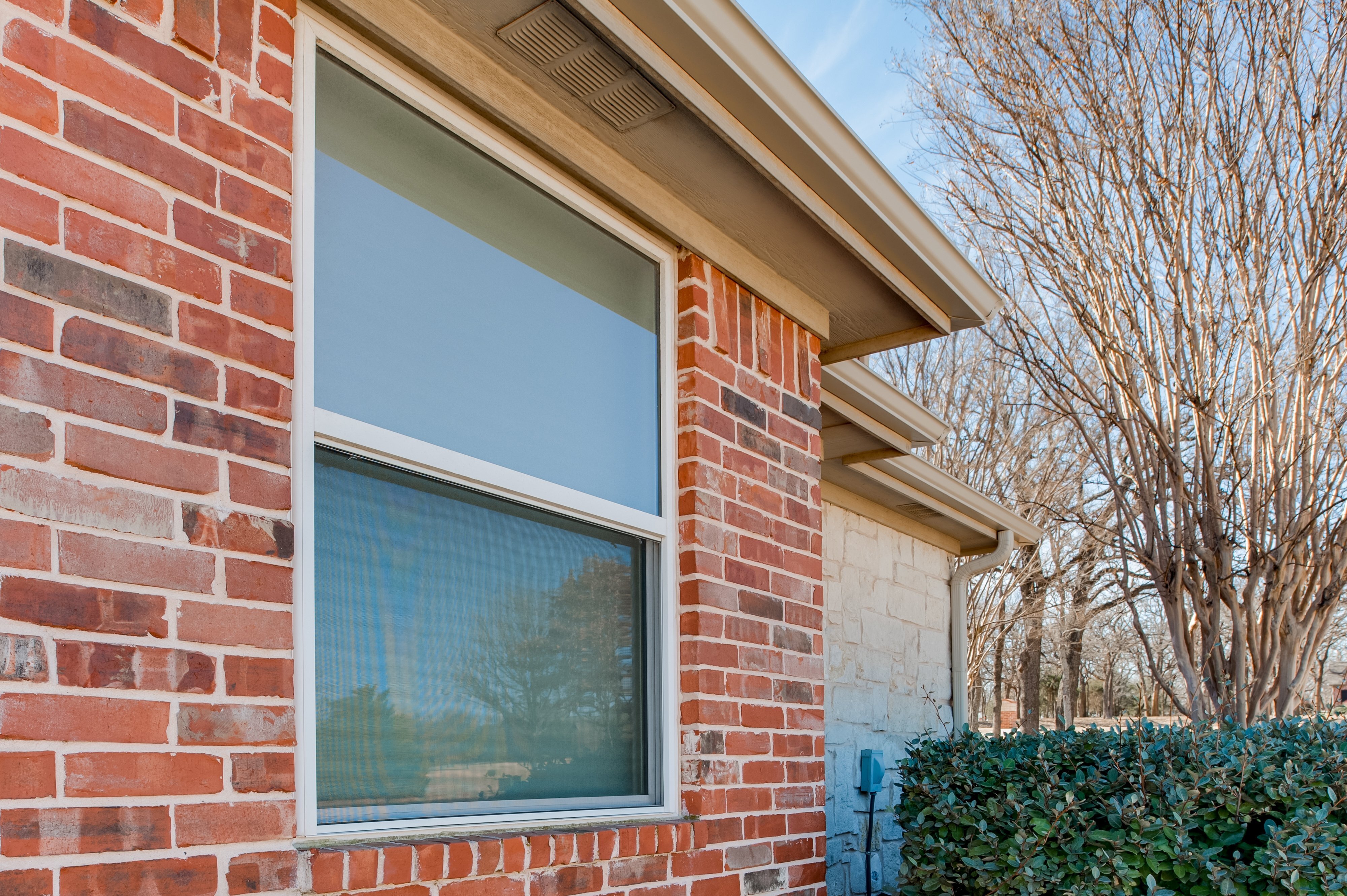 brennan-traditions-windows-on-side-of-house