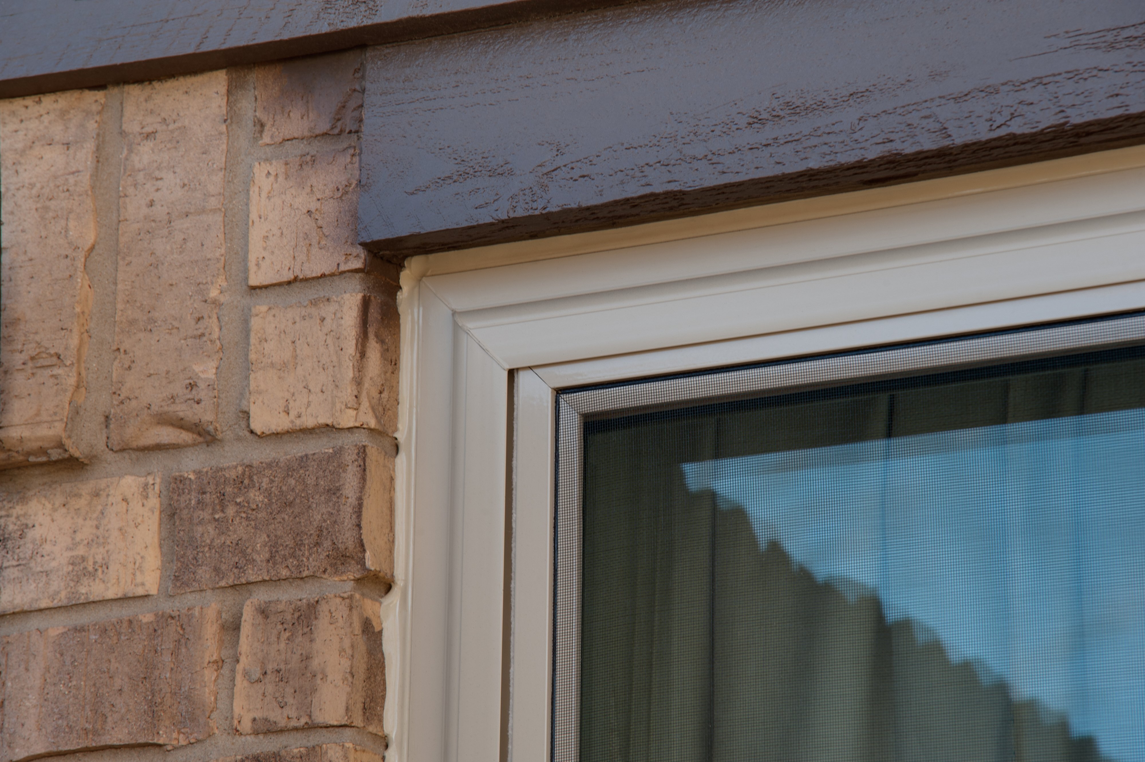 brennan-traditions-windows-sliding-corner