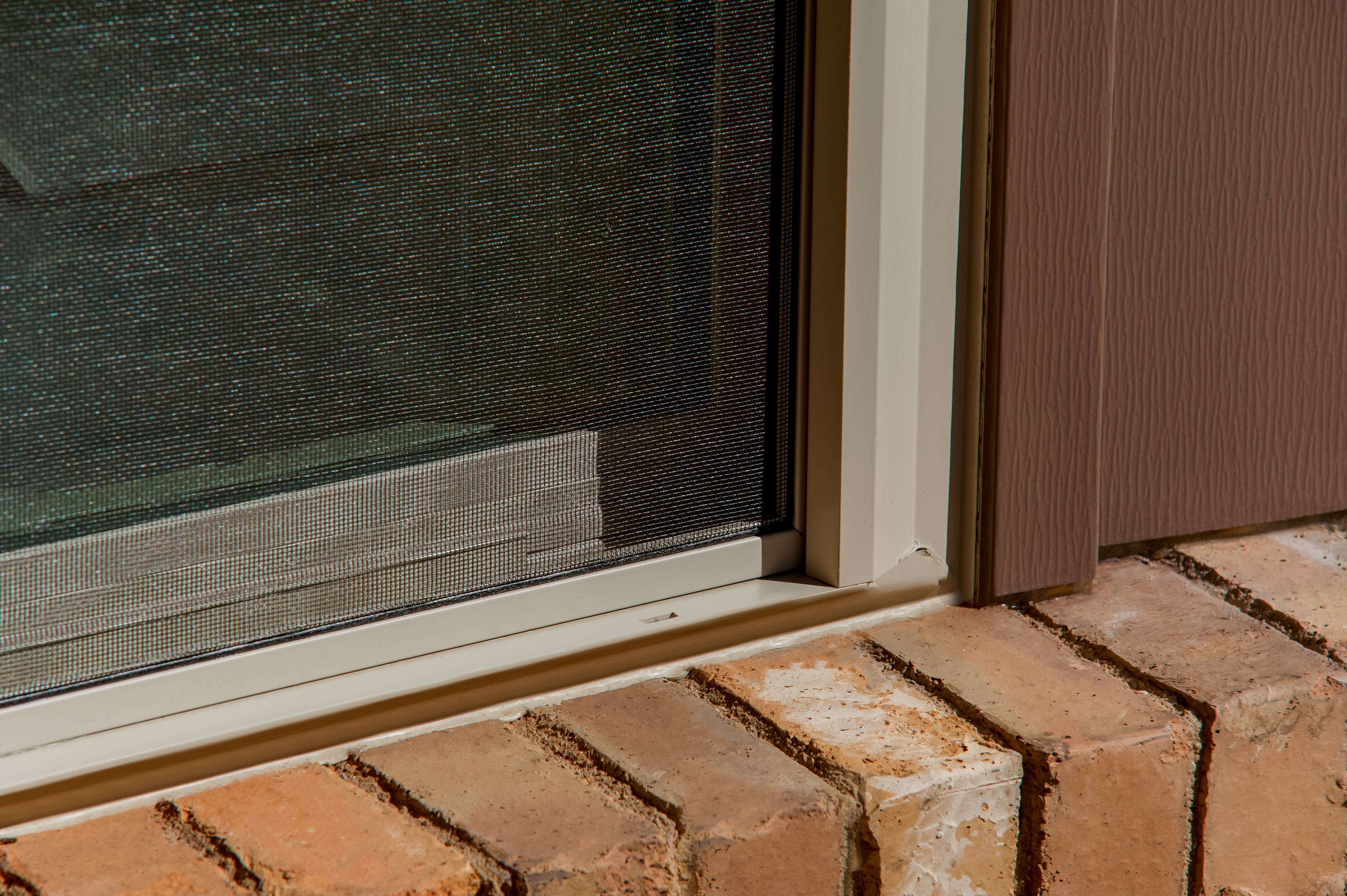 brennan-traditions-with-screen-windows