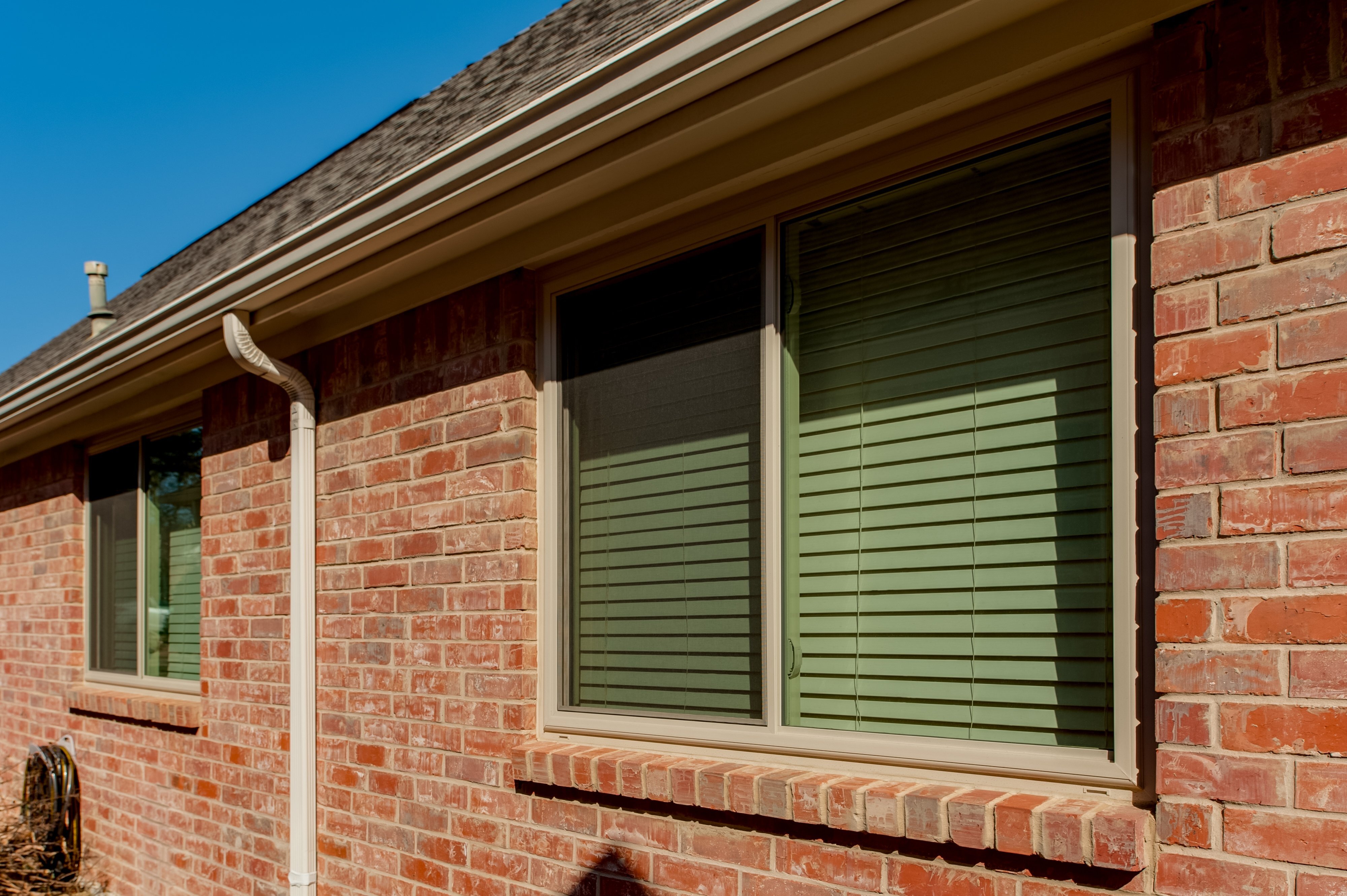 brennan-traditions-xo-sliding-window