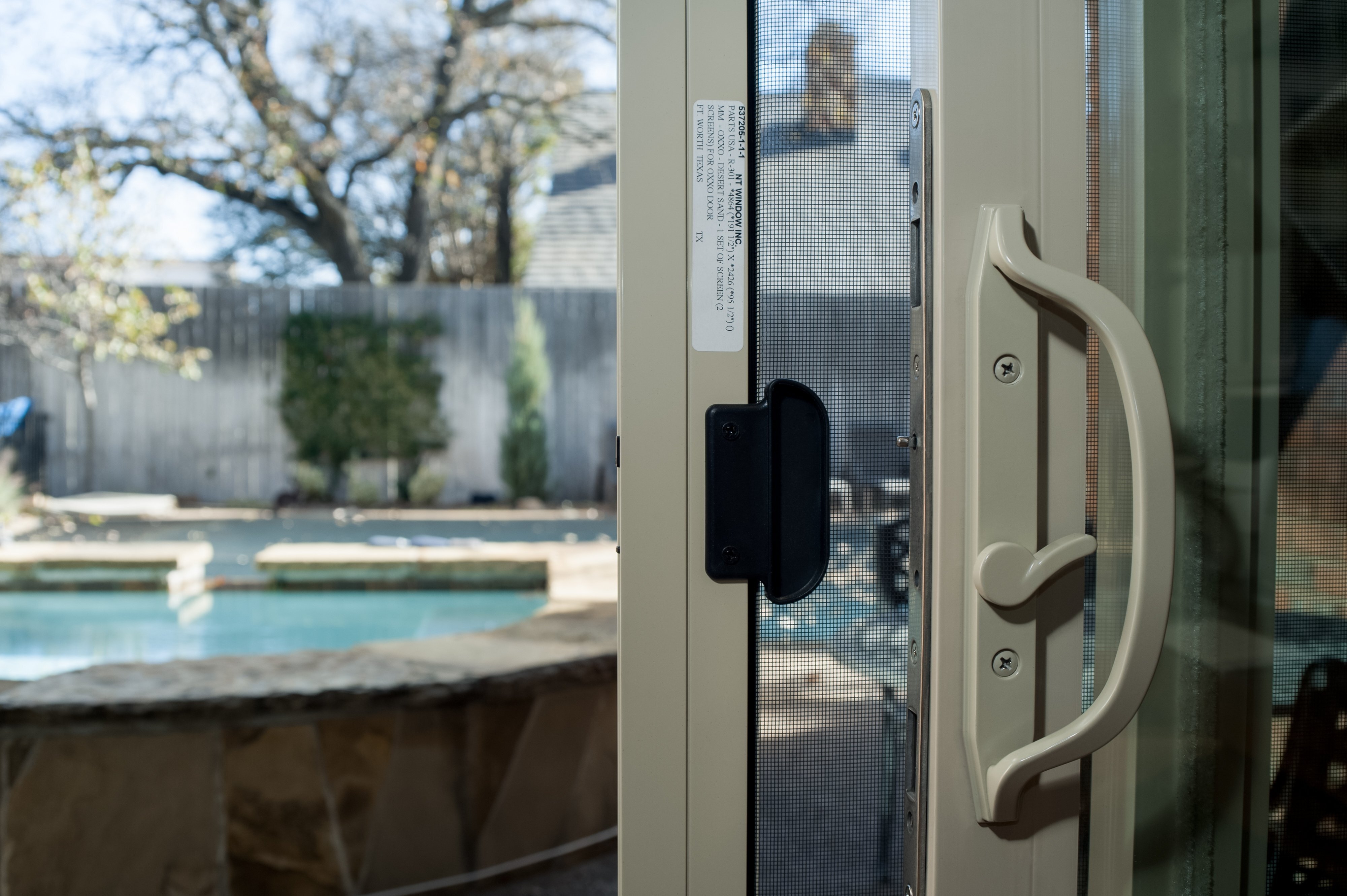 close-up-of-sliding-door-hardware