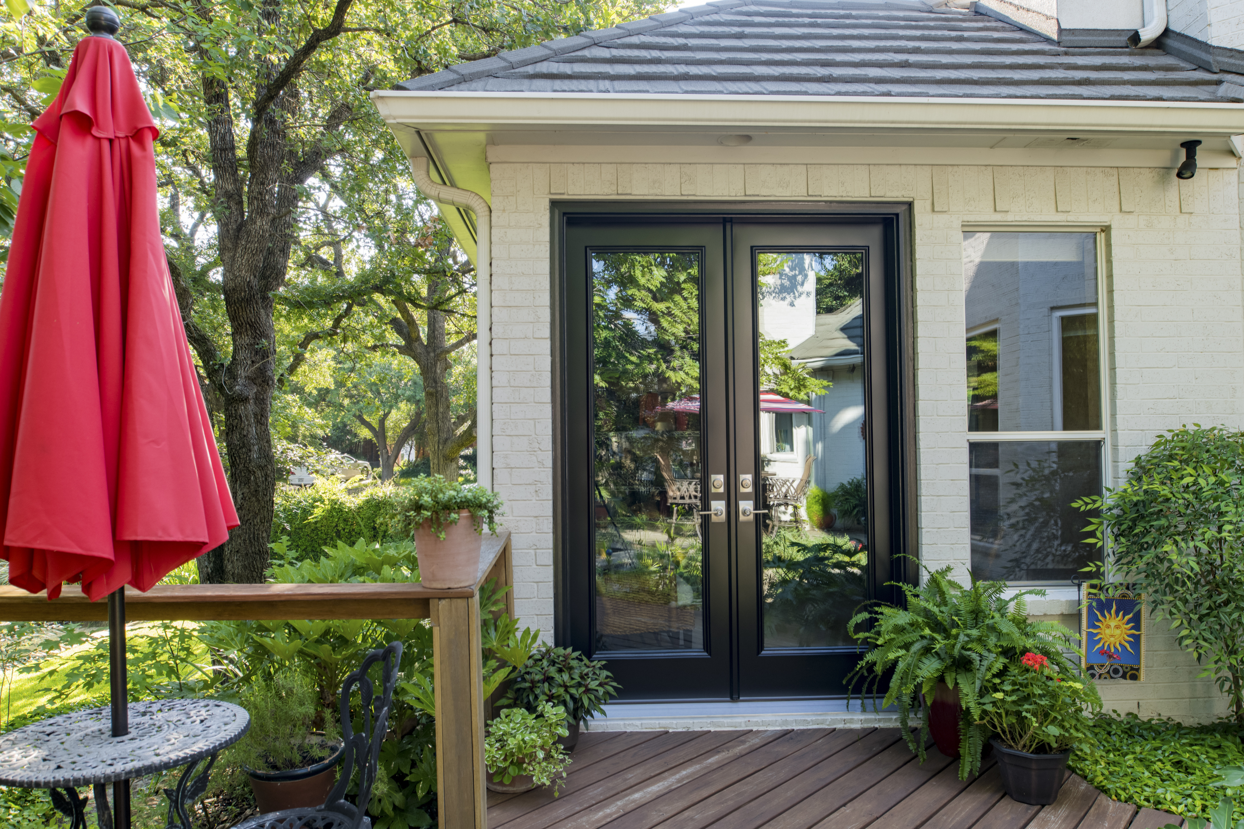 french-style-provia-black-entry-doors-glass-interior-2
