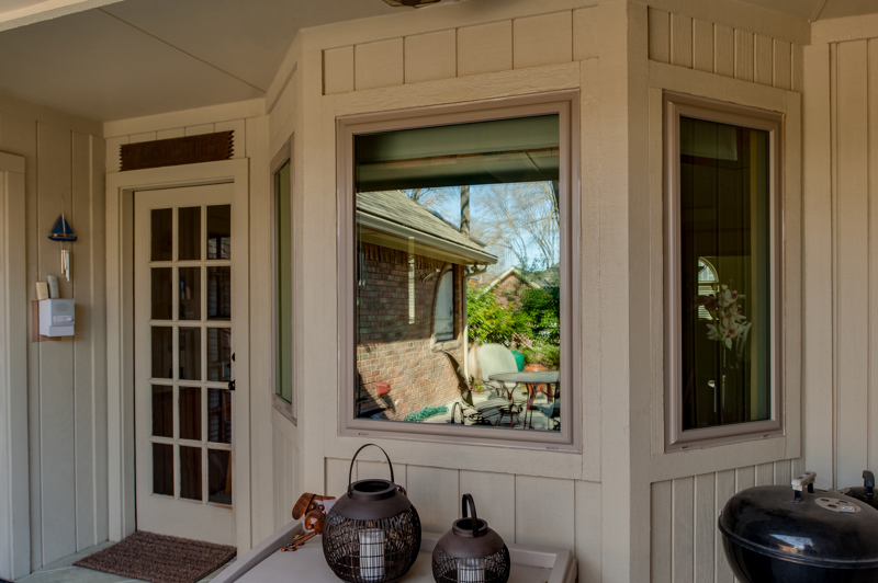 brennan-traditions-picture-window-porch