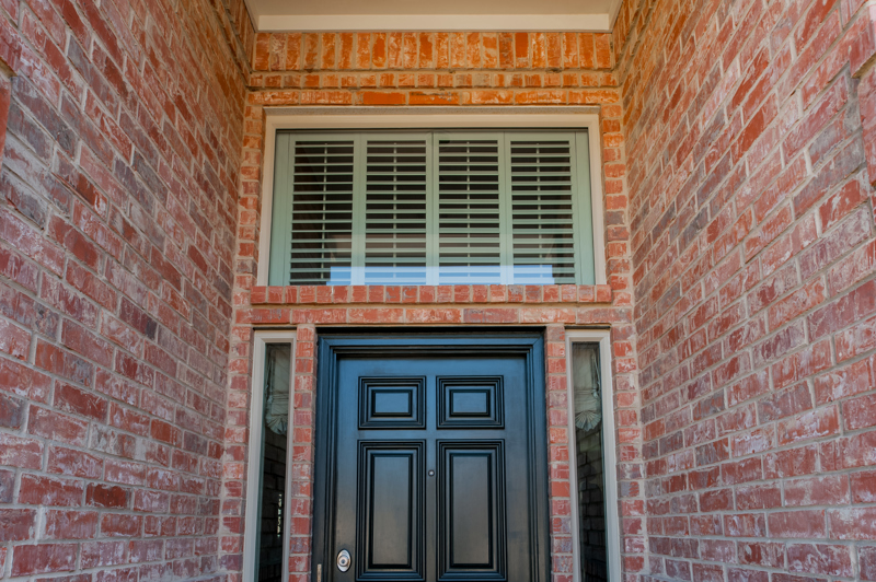 brennan-transom-windows-and-picture-windows-above-front-door