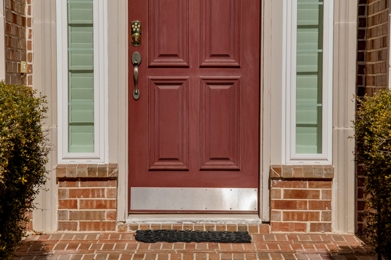 brennan-traditions-two-slim-window-front-entry