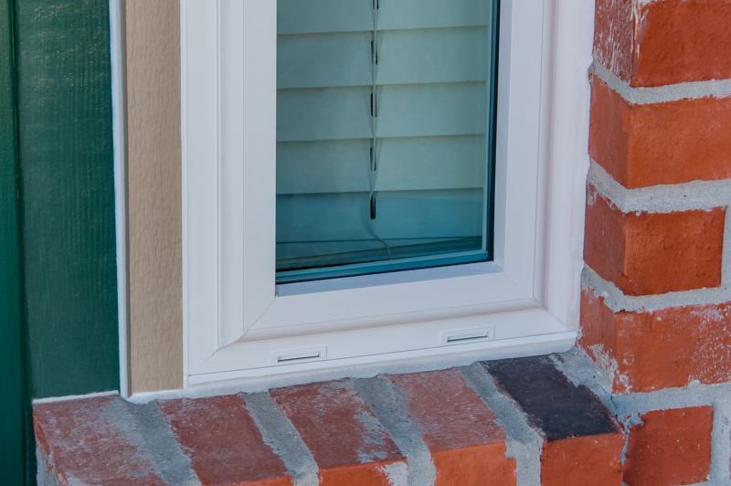 brennan-traditions-slim-window-front-entry